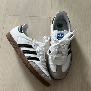 mens size 5 sambas. WORN ONCE